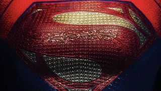 The Flash filminden Supergirl görüntüleri geldi