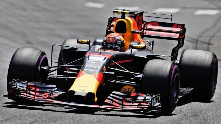 Oyun oynayarak gerçek Formula 1 pilotu olmak Oyun oynayarak gerçek Formula 1 pilotu olmak