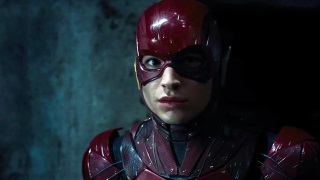 Flash karakterine Türkçe altyazılı video