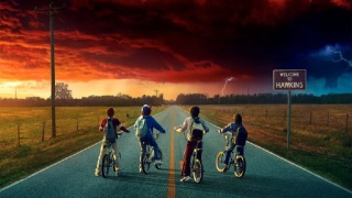 Stranger Things 2.sezon fragmanı resmen ateş ediyor