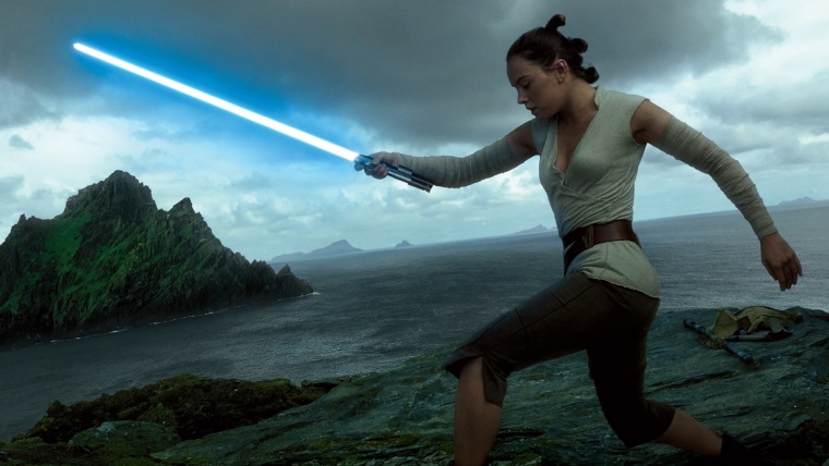 SW: The Last Jedi için kısa bir video yayınlandı SW: The Last Jedi için kısa bir video yayınlandı