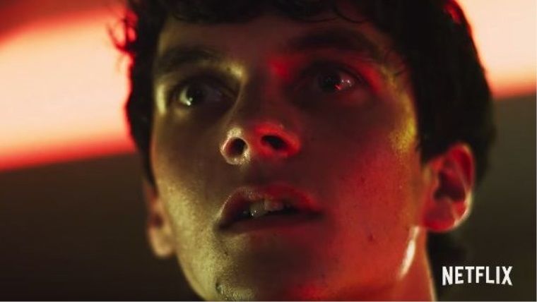 5 saatlik Black Mirror filminin ilk fragmanı yayımlandı 5 saatlik Black Mirror filminin ilk fragmanı yayımlandı