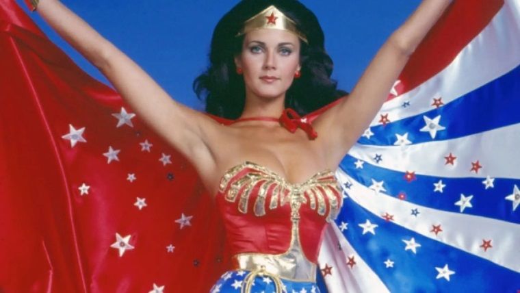 Lynda Carter’a Anlamlı Wonder Woman Kutlaması Lynda Carter’a Anlamlı Wonder Woman Kutlaması