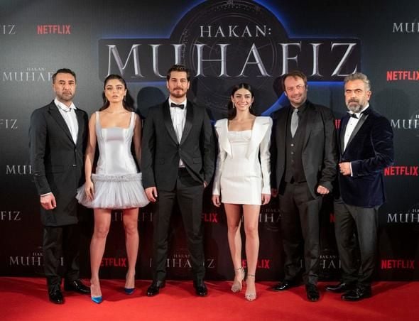 Netflix'in yerli dizisi Hakan: Muhafız'ın ilk sezonu yayımlandı Netflix'in yerli dizisi Hakan: Muhafız'ın ilk sezonu yayımlandı