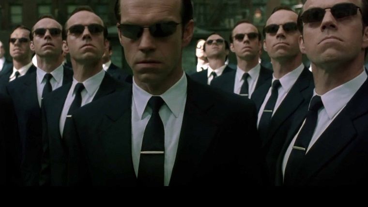 Hugo Weaving neden Matrix 4 kadrosunda olmadığını açıkladı Hugo Weaving neden Matrix 4 kadrosunda olmadığını açıkladı