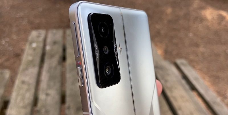 Poco F4 GT inceleme - 5 Tetik tuşlu telefon