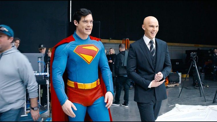 Yeni Superman Filmi Kamera Arkasıyla Heyecan Yarattı Yeni Superman Filmi Kamera Arkasıyla Heyecan Yarattı