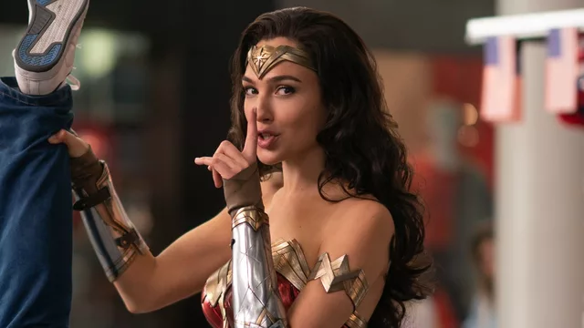 Adria Arjona Man of Tomorrow Rolü Hakkında Neden Sessiz?