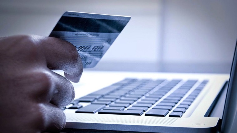 Yurtdışı internet alışverişlerine KDV geliyor Yurtdışı internet alışverişlerine KDV geliyor