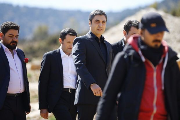 Kurtlar Vadisi Vatan'ın vizyon tarihi belli oldu - 1