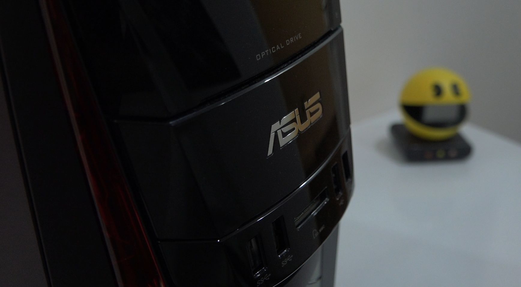 Asus'un oyuncu kasası G11CD - Video inceleme ve oyun testleri - 2 Asus'un oyuncu kasası G11CD - Video inceleme ve oyun testleri - 2