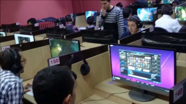 İnternet Kafelere cinsel içerikli oyun yasağı geliyor! İnternet Kafelere cinsel içerikli oyun yasağı geliyor!