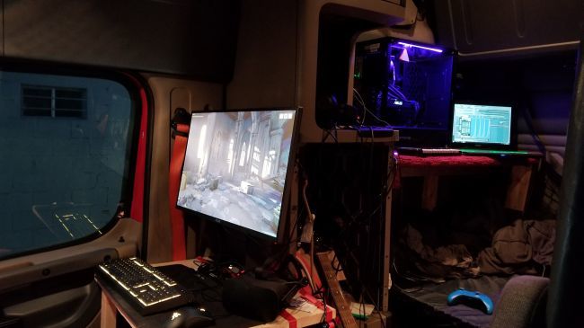 Tırın içerisinde PC sistemi kuran Steven ile tanışın - 1 Tırın içerisinde PC sistemi kuran Steven ile tanışın - 1
