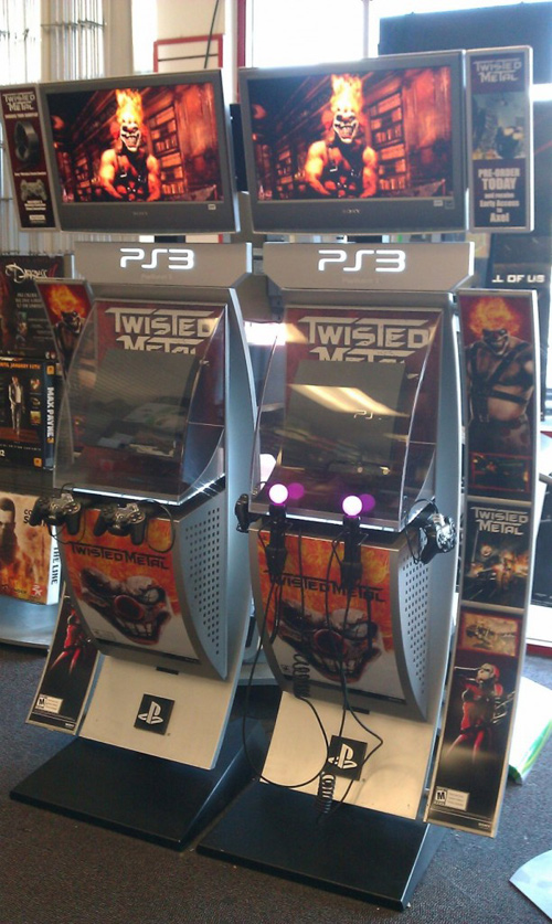 Twisted Metal'a Move desteği Twisted Metal'a Move desteği