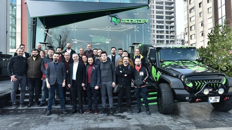 Monster Notebook, İstanbul’da yeni genel merkezine taşındı Monster Notebook, İstanbul’da yeni genel merkezine taşındı
