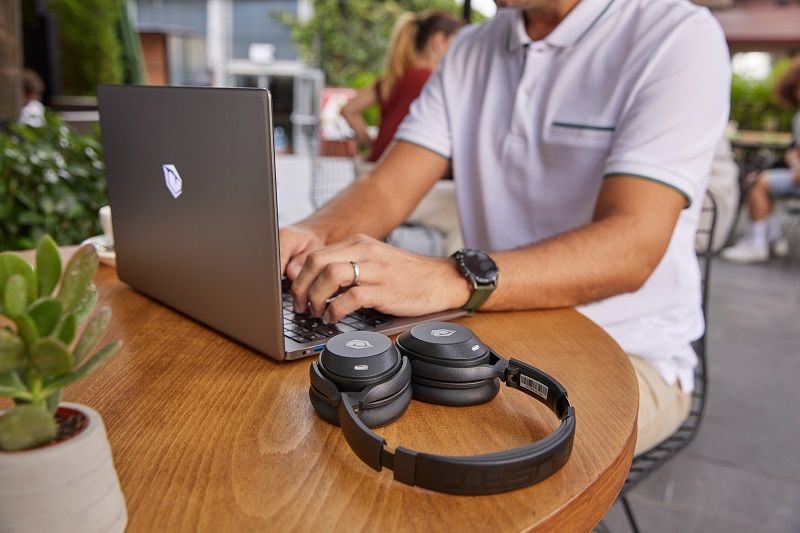 Pusat Wave ANC bluetooth kulaklık ile gürültüsüz müzik keyfi Pusat Wave ANC bluetooth kulaklık ile gürültüsüz müzik keyfi