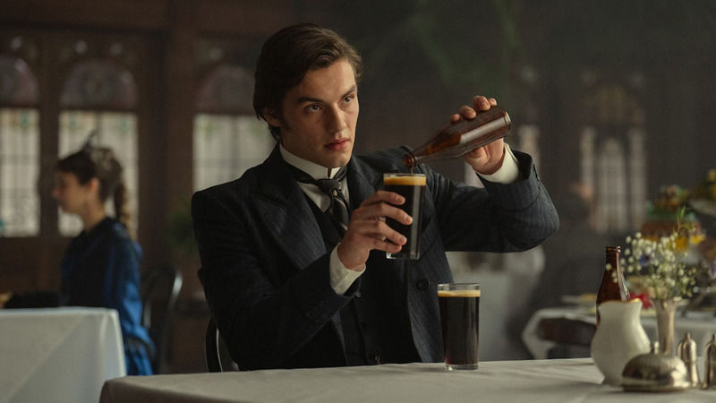 Louis Partridge Yeni James Bond mu Olacak?