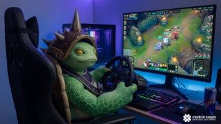 LoL Oyuncusu Oyunu Direksiyon Setiyle Oynadı