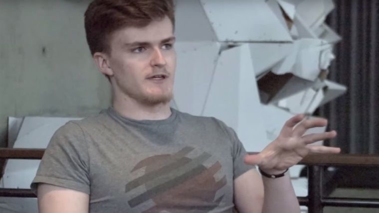Gabe Newell'ın oğlu Gray Newell, Valve'dan şikayetçi durumda Gabe Newell'ın oğlu Gray Newell, Valve'dan şikayetçi durumda