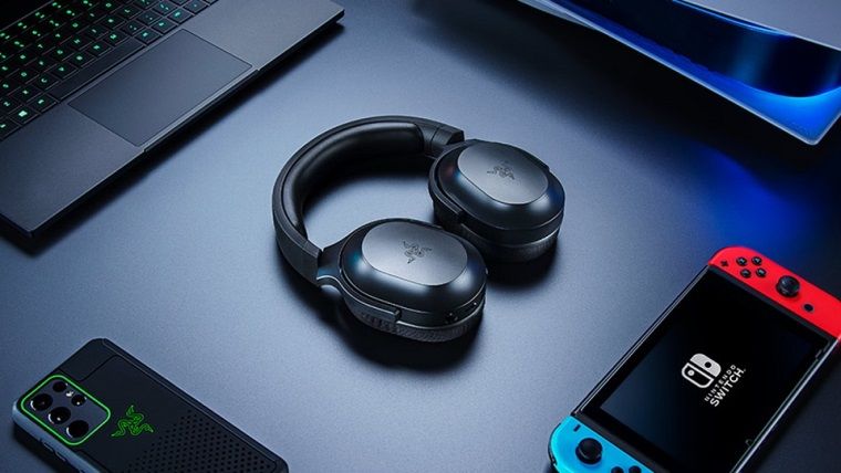 Dört farklı platforma bağlanan Razer Barracuda X duyuruldu Dört farklı platforma bağlanan Razer Barracuda X duyuruldu