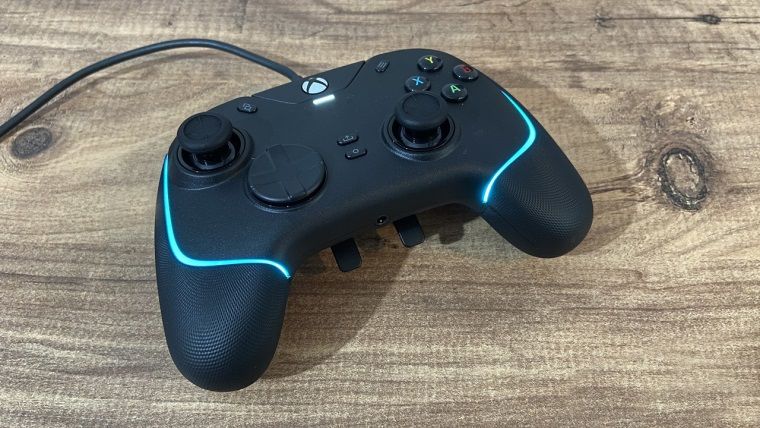 Razer Wolverine V2 Chroma inceleme Razer Wolverine V2 Chroma inceleme
