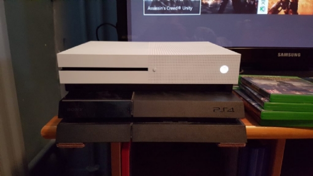 Xbox One S, PlayStation 4'ten çok daha küçük! - 1