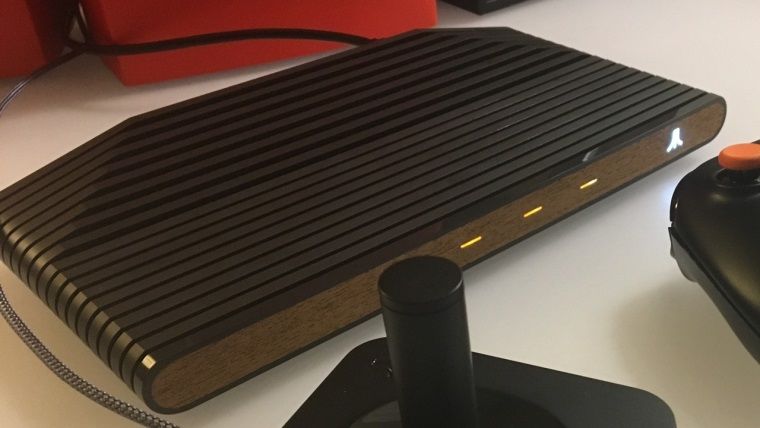 Atari'nin yeni konsolu çok yakında ön siparişe sunulacak Atari'nin yeni konsolu çok yakında ön siparişe sunulacak