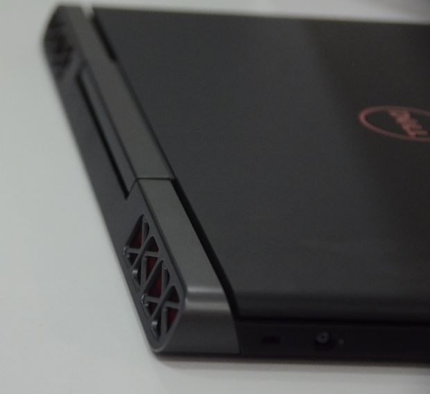 Dell Inspiron 15 7000 - 4 Dell Inspiron 15 7000 - 4