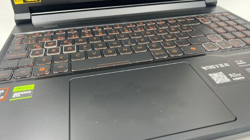 Acer Nitro V 16 AI İnceleme - 2 Acer Nitro V 16 AI İnceleme - 2