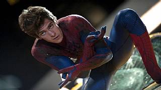 Andrew Garfield bir kez daha Örümcek Adam oldu