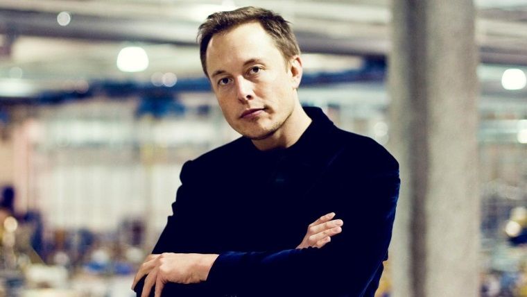 Elon Musk, Mars'a göndereceği arabasının fotoğraflarını paylaştı Elon Musk, Mars'a göndereceği arabasının fotoğraflarını paylaştı