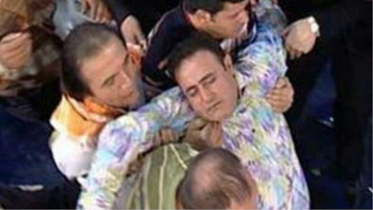 Ünlü müzisyen Mahmut Tuncer hakkında 5 yıl hapis istemi Ünlü müzisyen Mahmut Tuncer hakkında 5 yıl hapis istemi