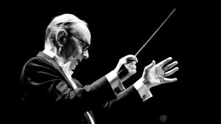 Vahşi Batıya notaları ile hayat veren Ennio Morricone hayatını kaybetti