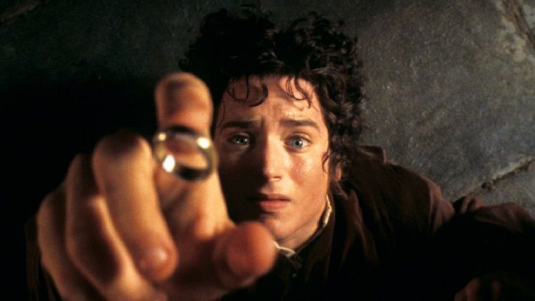 Elijah Wood, Yüzüklerin Efendisi dizi ismini biraz tuhaf bulmuş Elijah Wood, Yüzüklerin Efendisi dizi ismini biraz tuhaf bulmuş