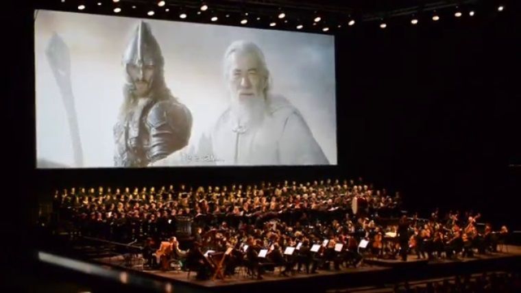 Yüzüklerin Efendisi dizisi için film müziklerini yapan Howard Shore ile görüşülüyor Yüzüklerin Efendisi dizisi için film müziklerini yapan Howard Shore ile görüşülüyor
