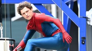 Tom Holland Marvel'ı Fabrika Gibi Görmeye Başlamış