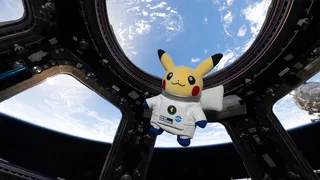Pikachu Artık Bir Astronot