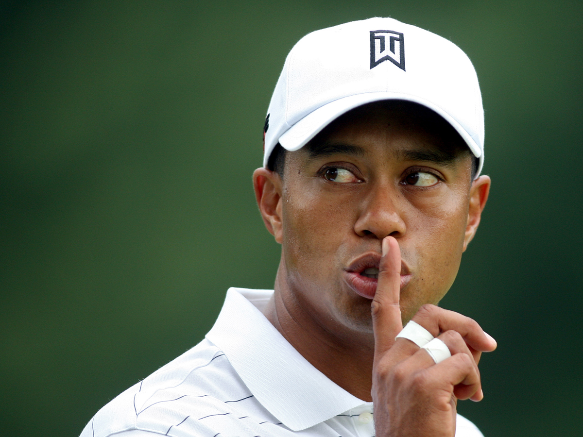 Tiger Woods, haklarını başka şirkete satmak istiyor Tiger Woods, haklarını başka şirkete satmak istiyor