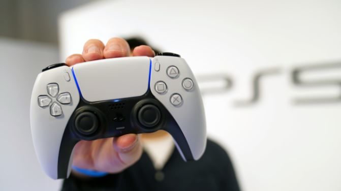 DualSense ile Playstation tarihinde bir ilk yaşanacak DualSense ile Playstation tarihinde bir ilk yaşanacak