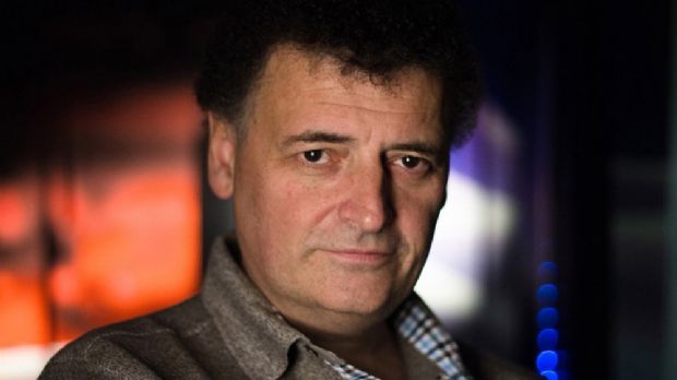 Steven Moffat, Sherlock'un 4. sezon 1. bölümü hakkında konuştu Steven Moffat, Sherlock'un 4. sezon 1. bölümü hakkında konuştu