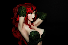 Poison Ivy Premium Format Figure (Figür İnceleme) - 5 Poison Ivy Premium Format Figure (Figür İnceleme) - 5